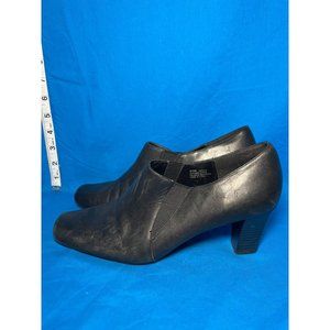 Women’s Areosoles Ankle Boot Shoes Size 8.5 Booties